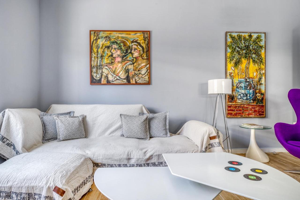 Spacious Flat With Courtyard And Private Parking! 雅典 外观 照片