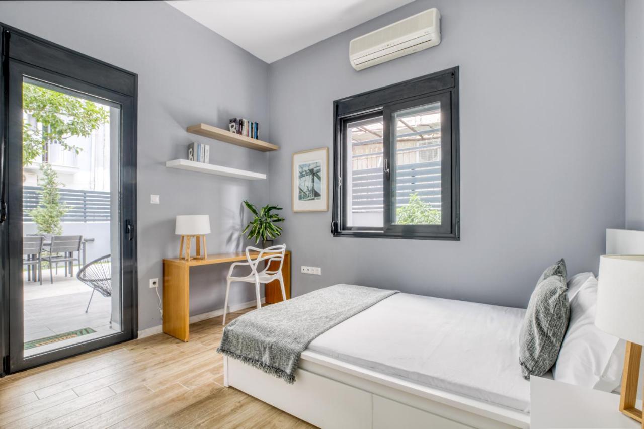 Spacious Flat With Courtyard And Private Parking! 雅典 外观 照片
